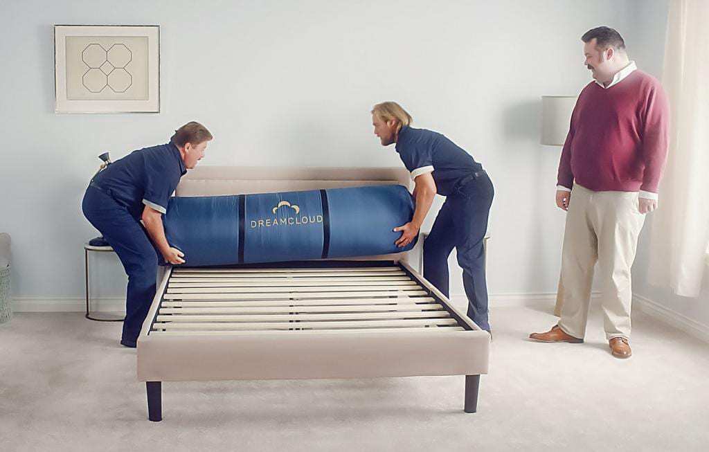 does dreamcloud mattress come in a box